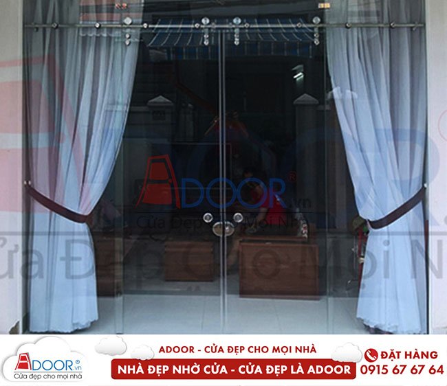 cửa kính cường lực tại kon tum