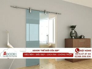 Mẫu cửa kính cường lực trượt treo tại các cửa ra vào tại gia đình