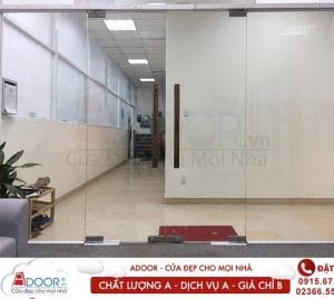 Cửa đẹp, nhà sang nhờ cửa kính cường lực Adoor