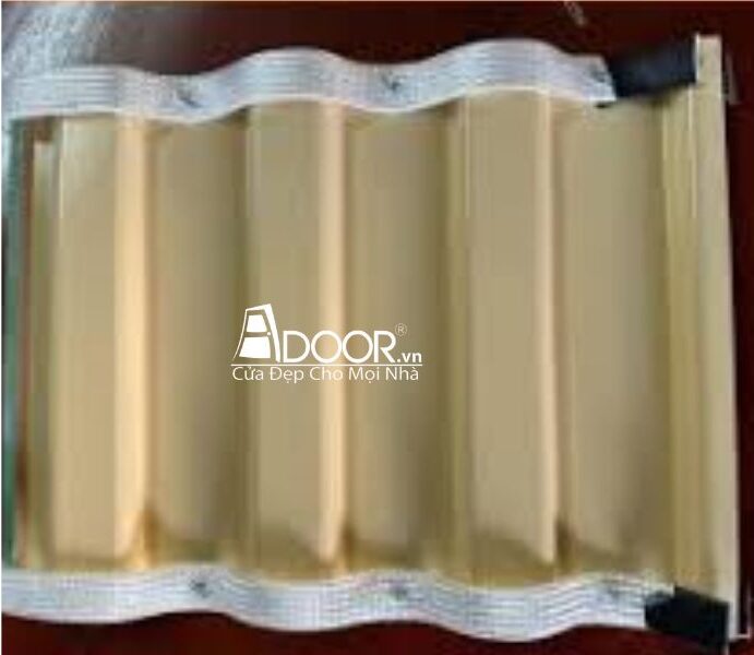 Mẫu cửa cuốn Úc màu kem